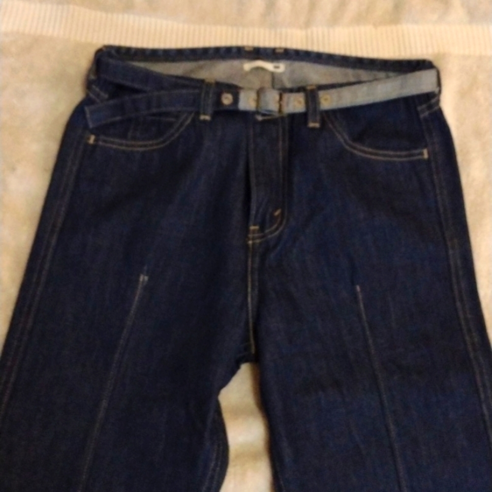 Levi's Jeans - Picture 2 of 16